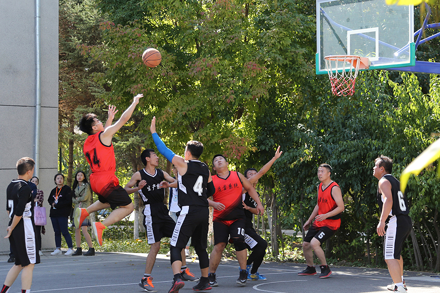 哈三聯第十六屆職工籃球賽順利舉行